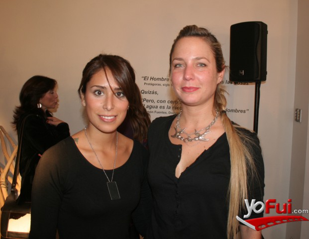 Coca Oyarce, Carola Hernandez