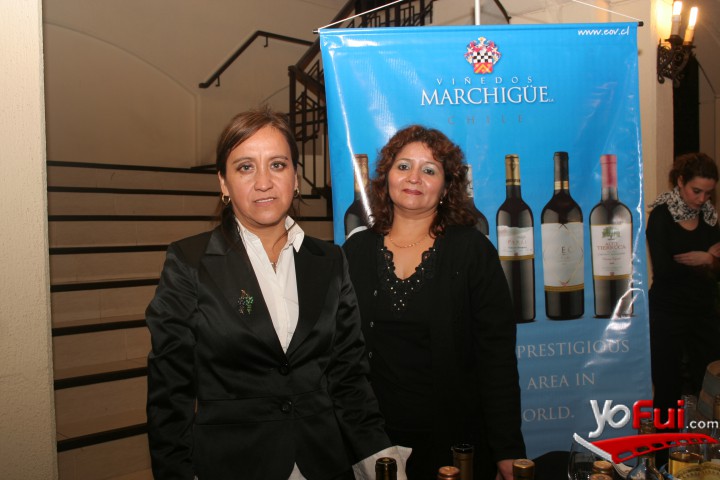 Clara Cortes, Erna Perez