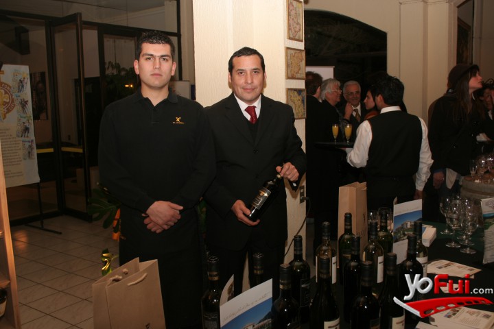 Andres Toro, Luis Cabezas