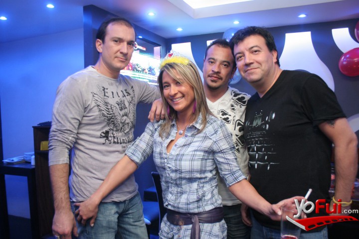 YoFui.com In Circle:  Cumpleaños y marcha blanca, In Circle (2603)