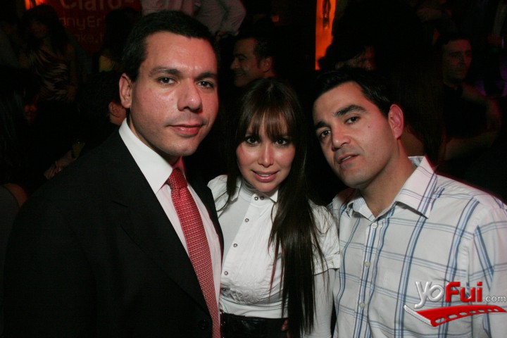 Antonio Bullezu, Romina Salazar