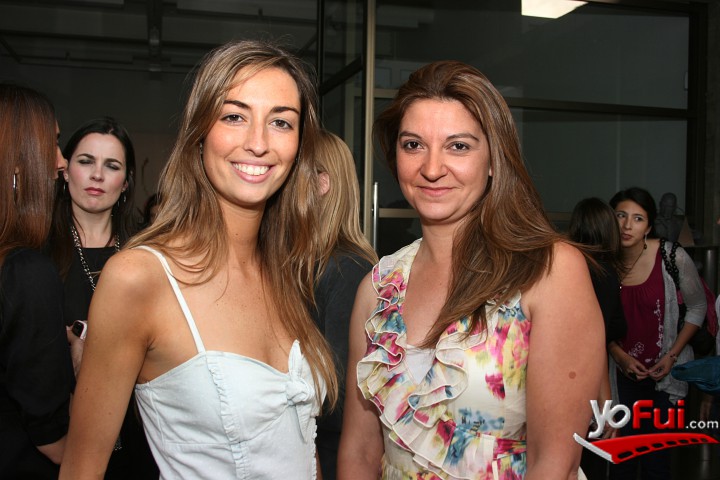 María Paz Correa, Francisca Vives