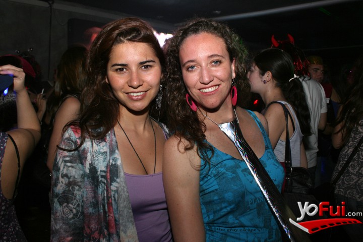 Macarena Maldonado, Rebeca Echeverria