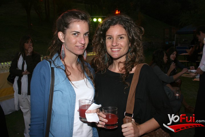 Antonia Larrain, Adriana Larrain