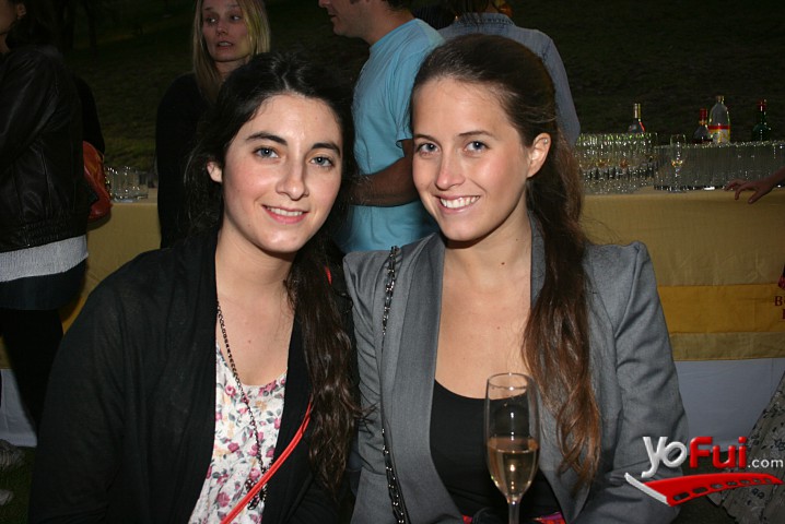 Macarena Schmidt, María Victoria Araya