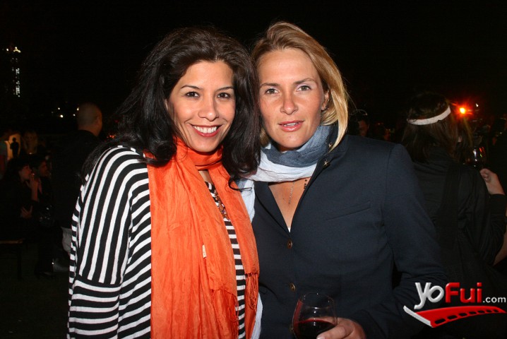 Paula Valdes, Nicole Perrot