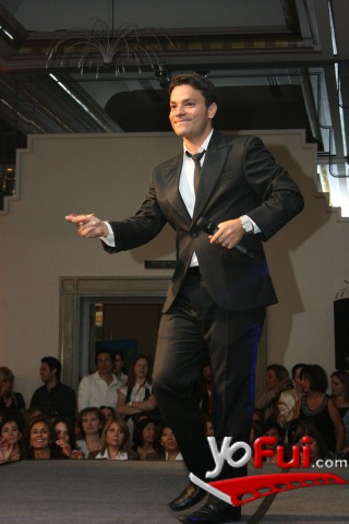 Fotografía en Desfile Eclypse de Mauricio Cid, Grand Hyatt