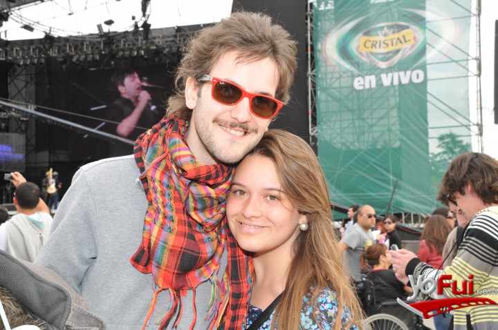 Tomas Gauthier, Daniela Bustos