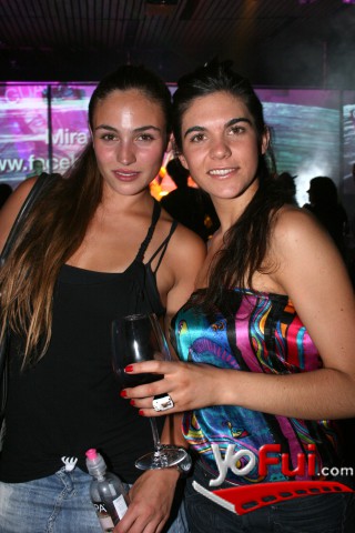 Andrea Puelma, Natalia Mahama
