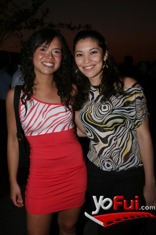Claudia Arenas, Nicole Rogers