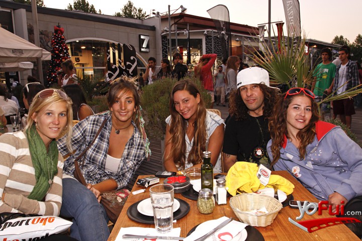 Ramona Koestenberger, Tiare Miranda, Fernanda Araya, Claudio Rubio, Javiera Correa