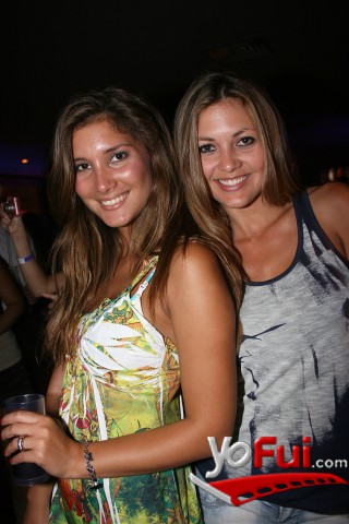Nicole Grimberg, Amanada Berrios