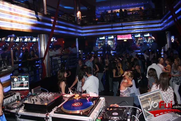 Fotografía en 80s NIGHTs, Club Eve