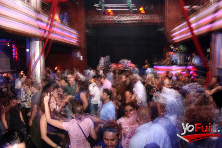 Fiesta Ochenteros en Eve