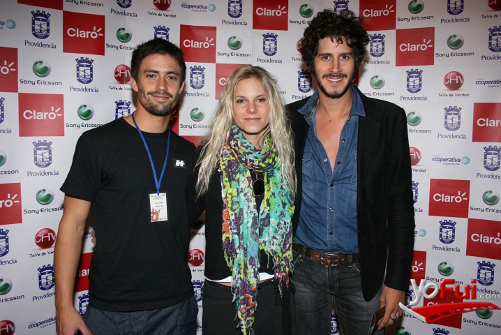 Tiago Correa, Ignacia Allamand, Cosmo