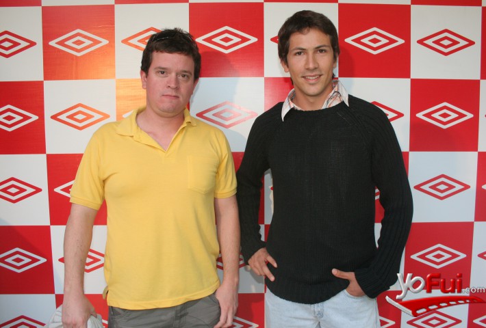Cristian Chappuzeau, Juan Pablo Flores