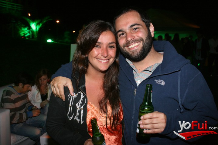 Consuelo Romero, Roberto Caices
