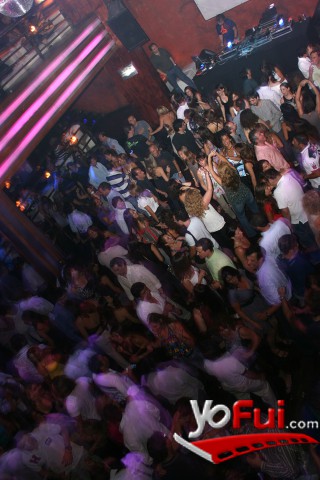 Fotografía en 80s NIGHTs, Club Eve
