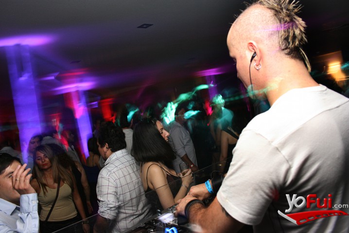 Fotografía en After Office con Sky Karaoke, Alto San Francisco