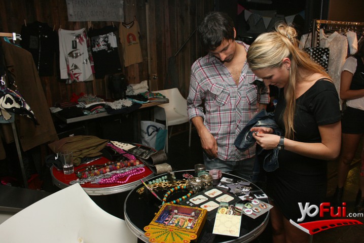 Fotografía en Bazar de trasnoche en Amanda, Centro Cultural Amanda