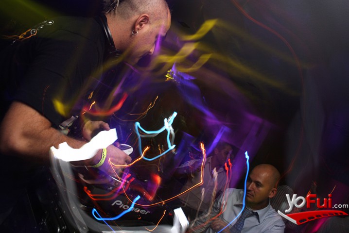 DJ Rodrigo Galvez