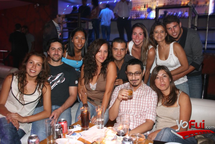 Carolina Rivera, Cristián Fluckiger, Marcela Martinez, Gloria Rivera, Mario Mergalejo, Rodrigo Miranda, Scarlet Navarro, Monica Miranda, Marcela Vigorena, Sebastián Avate