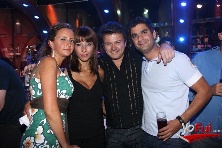 Carolina Casas, Victoria Huber, Carlos Lavin