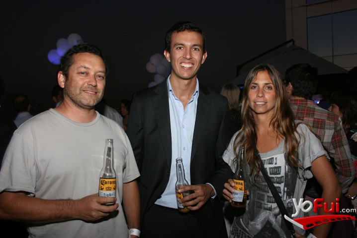 Andres Vallarino, Mario Santa Cruz, Victoria Frias