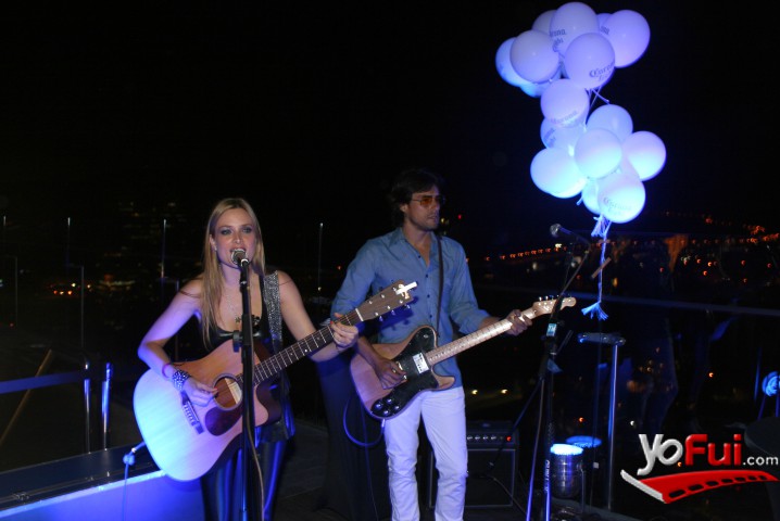Fotografía en Nicole en lanzamiento Corona Light, Hotel W