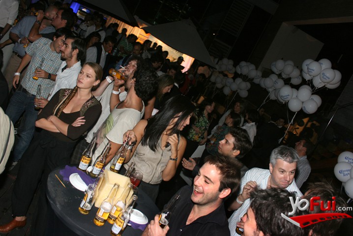 Lanzamiento Corona Light