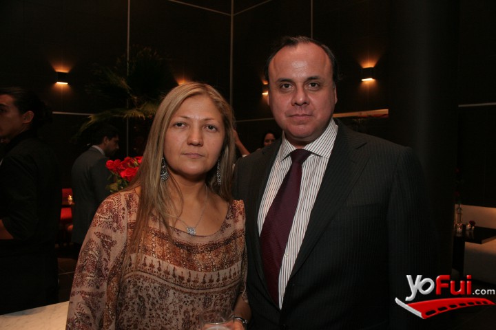 Claudia Torres, Adolfo Guzman