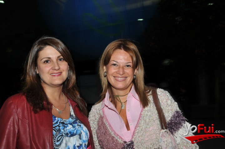 Macarena Gullone, Angela Vivanco