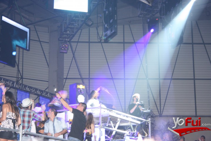 Fotografía en Final FES Model y Bob Sinclair, Espacio Riesco