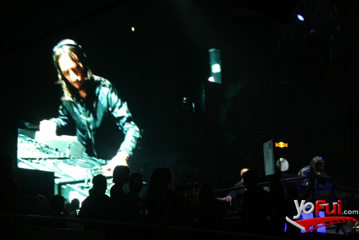 Fotografía en Final FES Model y Bob Sinclair, Espacio Riesco