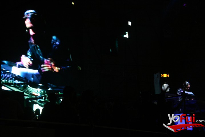 Fotografía en Final FES Model y Bob Sinclair, Espacio Riesco