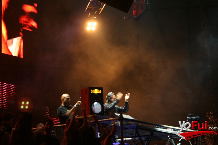Fotografía en Final FES Model y Bob Sinclair, Espacio Riesco