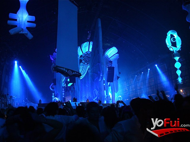 Fotografía en Sensation 2011 - II Parte, Estación Mapocho