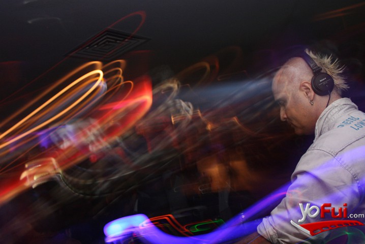 DJ Rodrigo Galvez