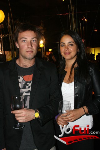 Mauricio Hugel, Carolina Guzman