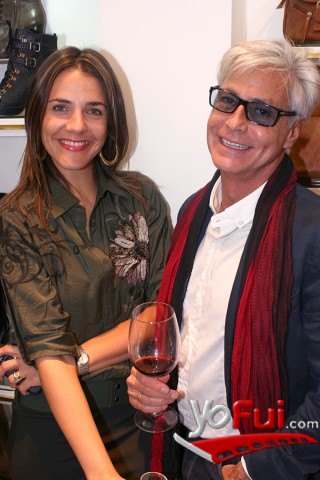 Julia Vial, Mario Azocar