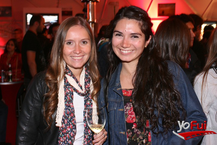 Cindy Thorsen, Claudia Bustos