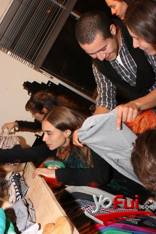 Fotografía en Lanzamiento Diseño Independiente, Tienda Diseño Independiente