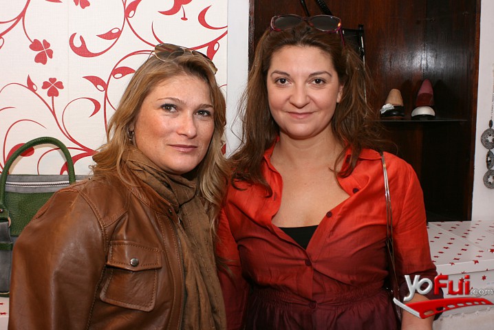 Evelyn Mandakovic, Francisca Vives