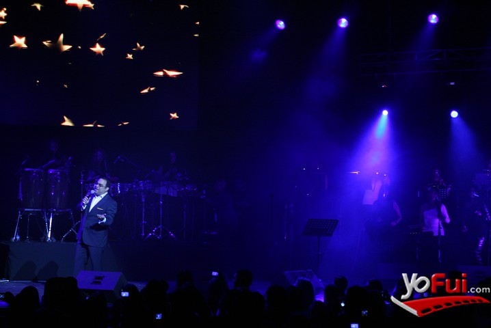 Fotografía en Gilberto Santa Rosa en Chile, Teatro Caupolicán