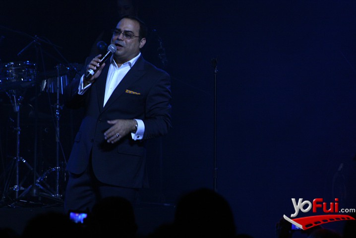 Fotografía en Gilberto Santa Rosa en Chile, Teatro Caupolicán