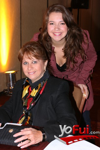 Maggie Vander, Stephanie Vander