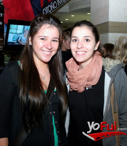 Gloria Reyes, Dominique Charles
