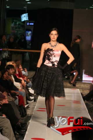 Fotografía en Desfile Pleno Invierno 10 de mayo, Mall Alto Las Condes