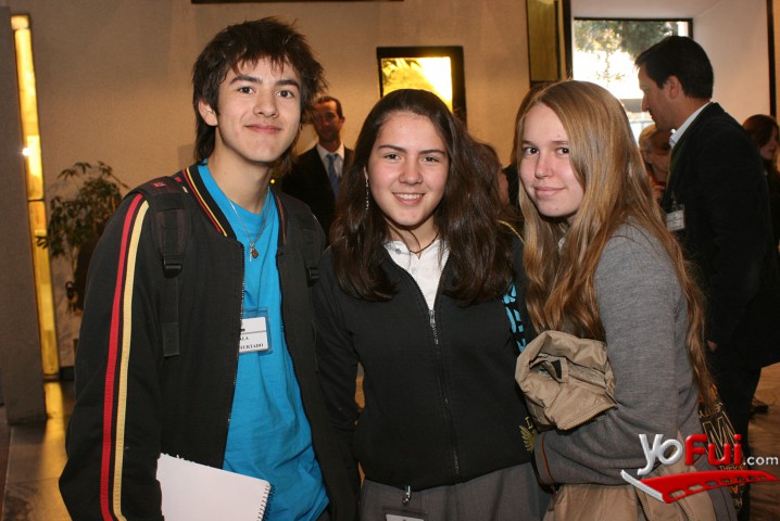 Patricio Trincado, Gabriela Reyes, Fernanda Vega