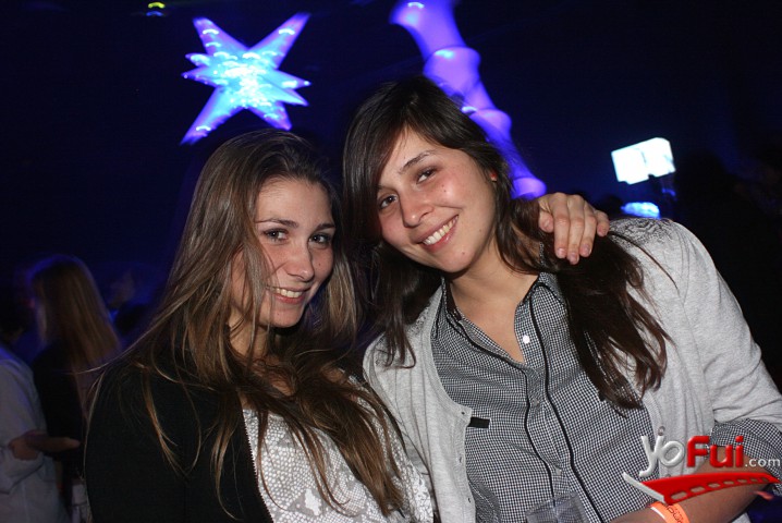 Carla Beloney, Isidora Saavedra